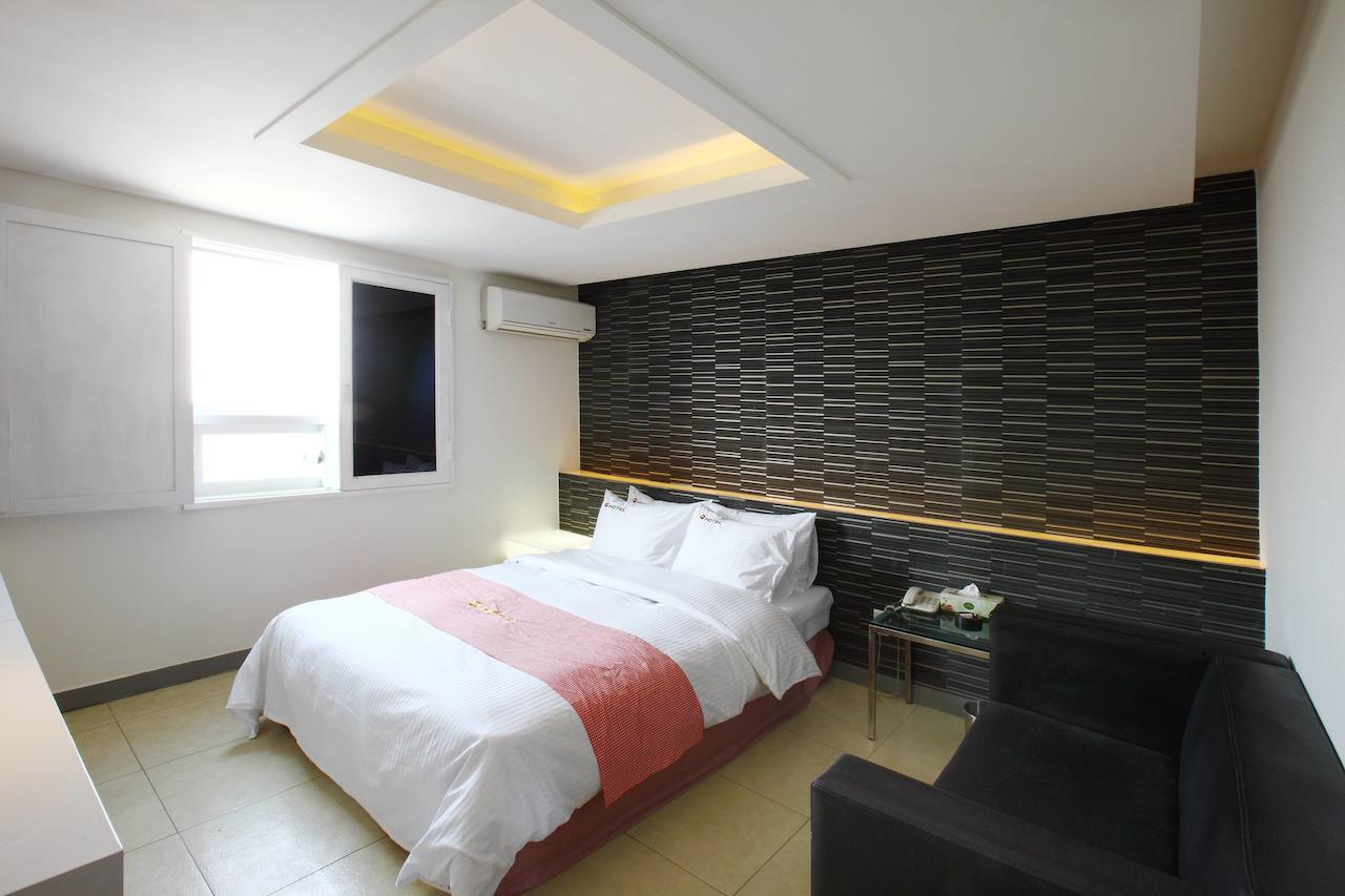 Q Hotel Paju Værelse billede